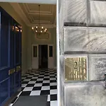 Escape To @ Albyn Place Эдинбург