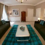 Apartman Escape To @ Abercromby Place