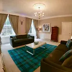 Escape To @ Abercromby Place Apartman *