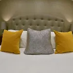 Escape To @ Abercromby Place Apartman *