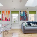 Bright 3 Bed Flat With Pool & Parking شقة
