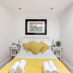 Bright 3 Bed Flat With Pool & Parking شقة إدنبرة