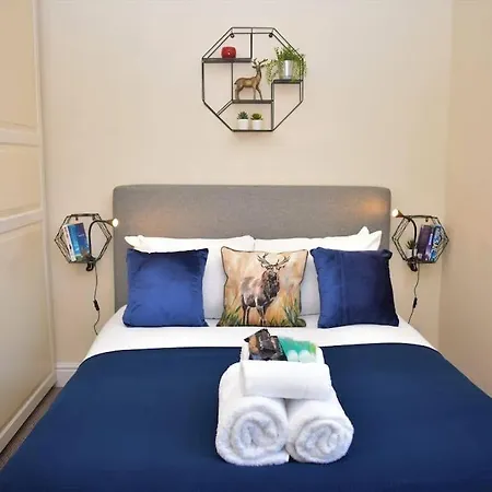 Apartment Angle Park Terrace - Charming 1 Bed With Easy City Access