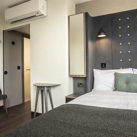 Point A Haymarket 3*