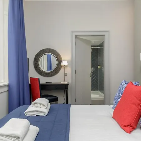 Апартаменты Destiny Scotland - Princes Street