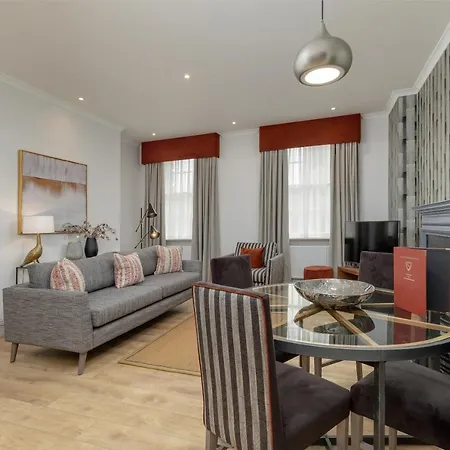 Destiny Scotland - Princes Street Appartement