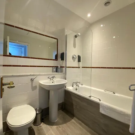 No6 West Coates 3* אדינבורו