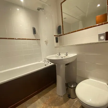 No6 West Coates Hotel 3*