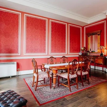 Royal Mile Mansions 14 Apartment *
