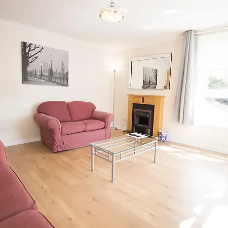 Lochend Serviced * אדינבורו