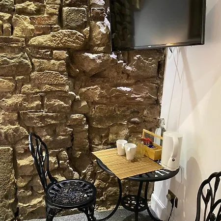 Aparthotel Royal Mile Balconies By The Castle