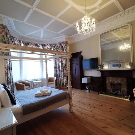 The Haymarket Lairg Casa de hóspedes