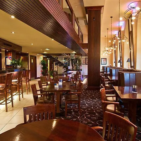 Express Centre By Ihg 3*