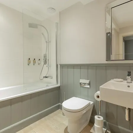 Destiny Scotland - Q-residence * Edimburgo