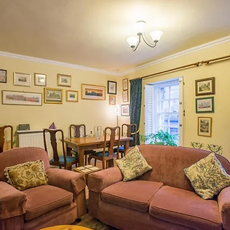 Apartment Candlemaker Old Town 500m From Castle Edinburgh