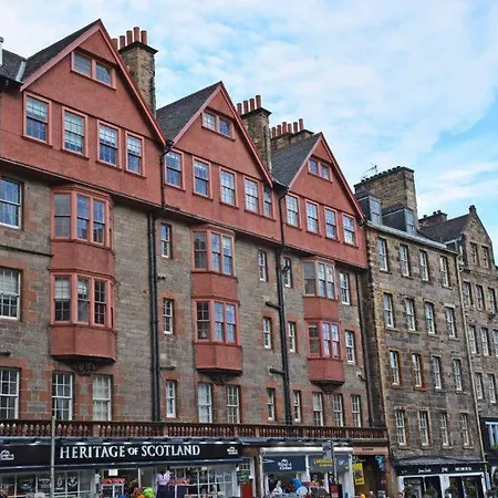 Royal Mile Romance By Heritage Collection Edinburgh