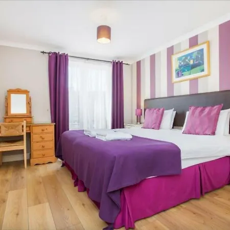 Ξενοδοχείο με διαμερίσματα Edinburgh Aparthotel 4*