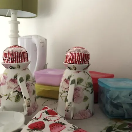 Oda ve Kahvaltı Oleanders *