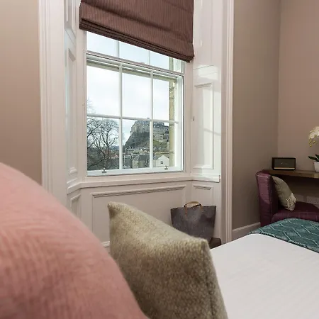 No1 - George Iv Bridge إدنبرة