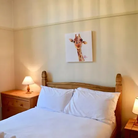 Lovely Sunny 2 Bed Coast *