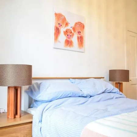 Lovely Sunny 2 Bed Coast Edinburgh