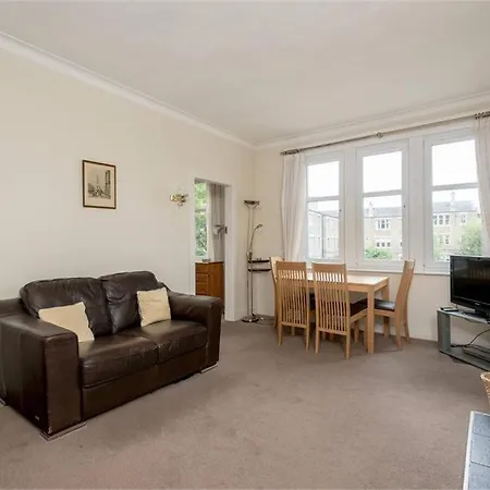 To Rent Walking Distance To Edinburgh's City Centre * Edinburgh