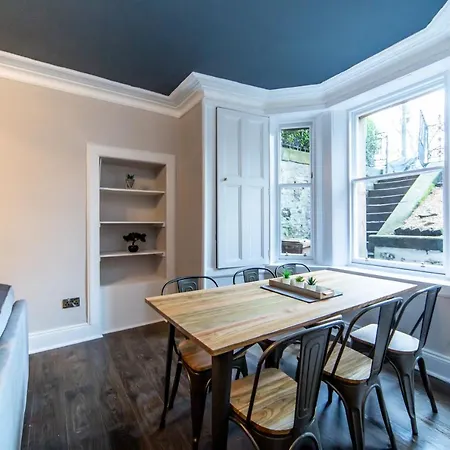 The Bruntsfield Apartment