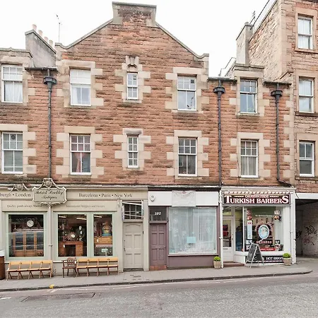 Bright And Modern Causewayside Edinburgh