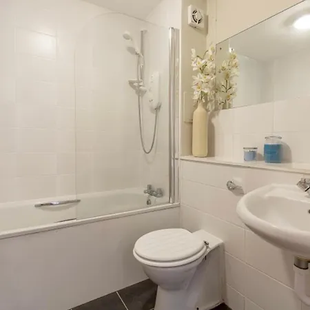 Apartment Uptown 2 Bed *