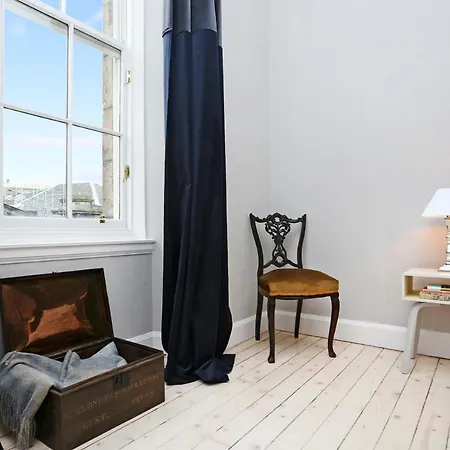 Altido Broughton Bolthole - Chic Haven In Amazing Location Daire Edinburgh