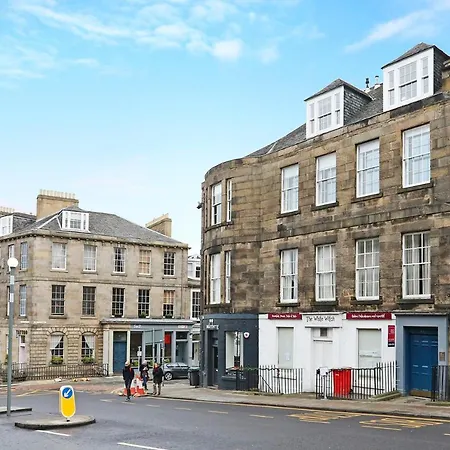 Daire Altido Broughton Bolthole - Chic Haven In Amazing Location