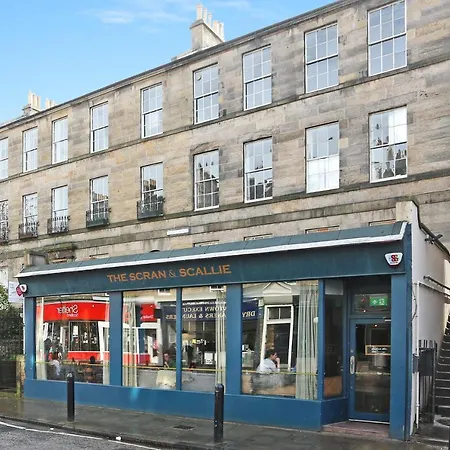 Apartment Joivy Delightful 3-bed Flat Near Inverleith Park