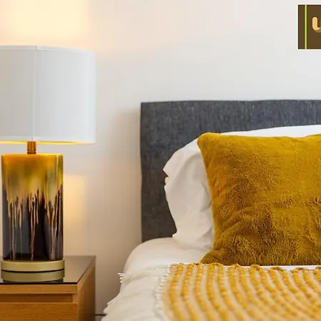 Best Value - 2 Bedroom Apartment, Upto 5 Guests With Ukawi Serviced Edinburgh, Free Car Park & Free Wifi إدنبرة