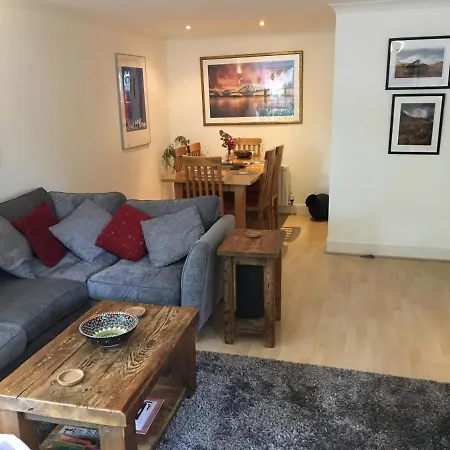 Apartamento Holyrood Park *