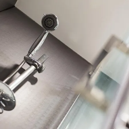 Centre, 5 Star Ground Floor *