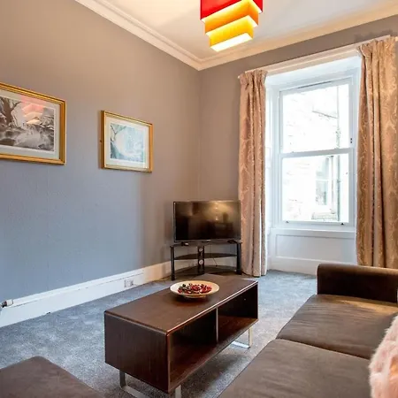 Stunning 2-bed In Daire Edinburgh