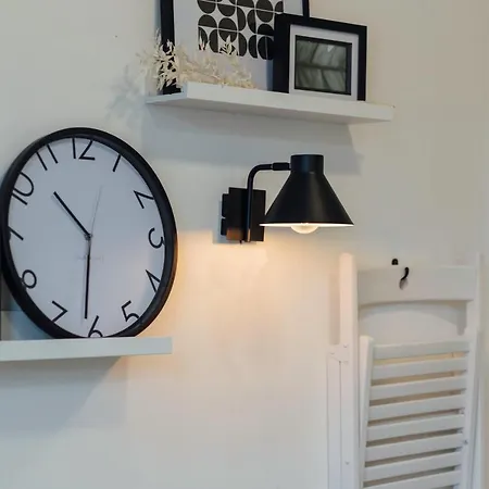 Апартаменты Stylish And Comfortable Centre