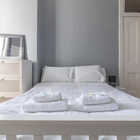 Pass The Keys Modern And Bright Flat Nr City Centre - Sleeps 7 公寓