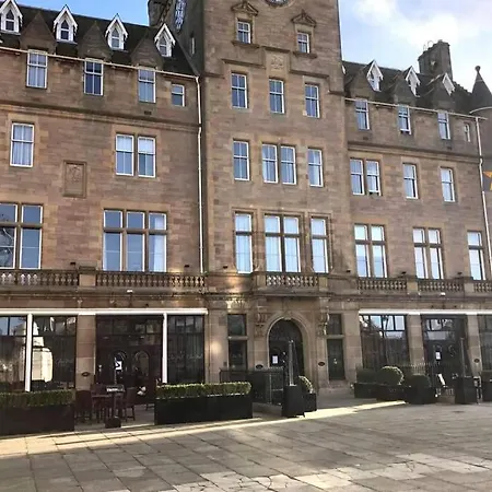 Waterfront Living In Leith With Free Parking! Apartmán