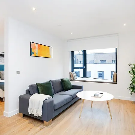 Apartment Altido Modern 1-br Apt With Views Of Castle