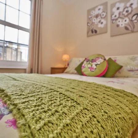 Pearl - Haymarket * Edimburgo