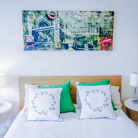 アパート Newly Furnished 2 Bedroom On Leith Walk