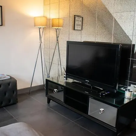 Unique 3 Bedroom Modern Penthouse Lägenhet