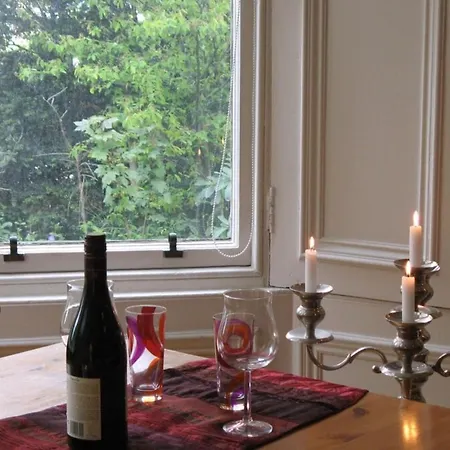 Botanic Garden Apartment Edinburgh
