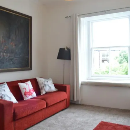 Charming City Centre Flat In * 爱丁堡