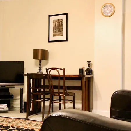 Comfortable In The Heart Of Old Town! Sale! * Edimburgo