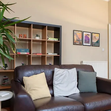 Amazing 4 Bedroom Just Off The Meadows Edinburgh