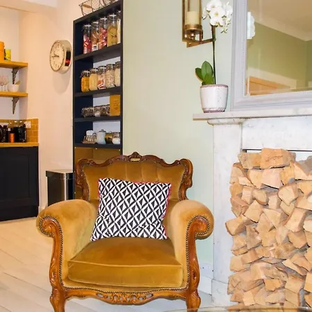Appartement Calm & Cosy In The Heart Of The Old Town!