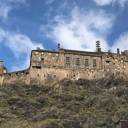 Bright 1 Bedroom Flat Elles Grassmarket Castle View 公寓