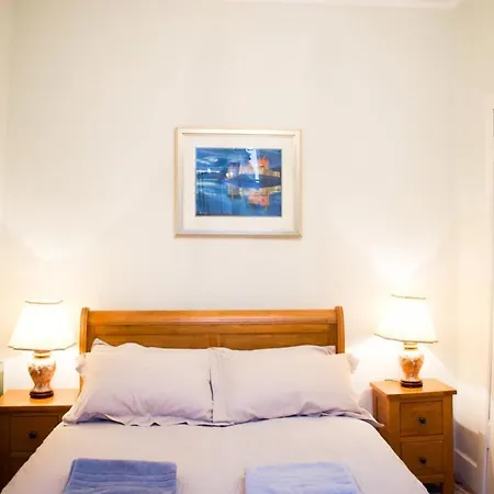Beautiful Flat In The Heart Of Edinburgh! *
